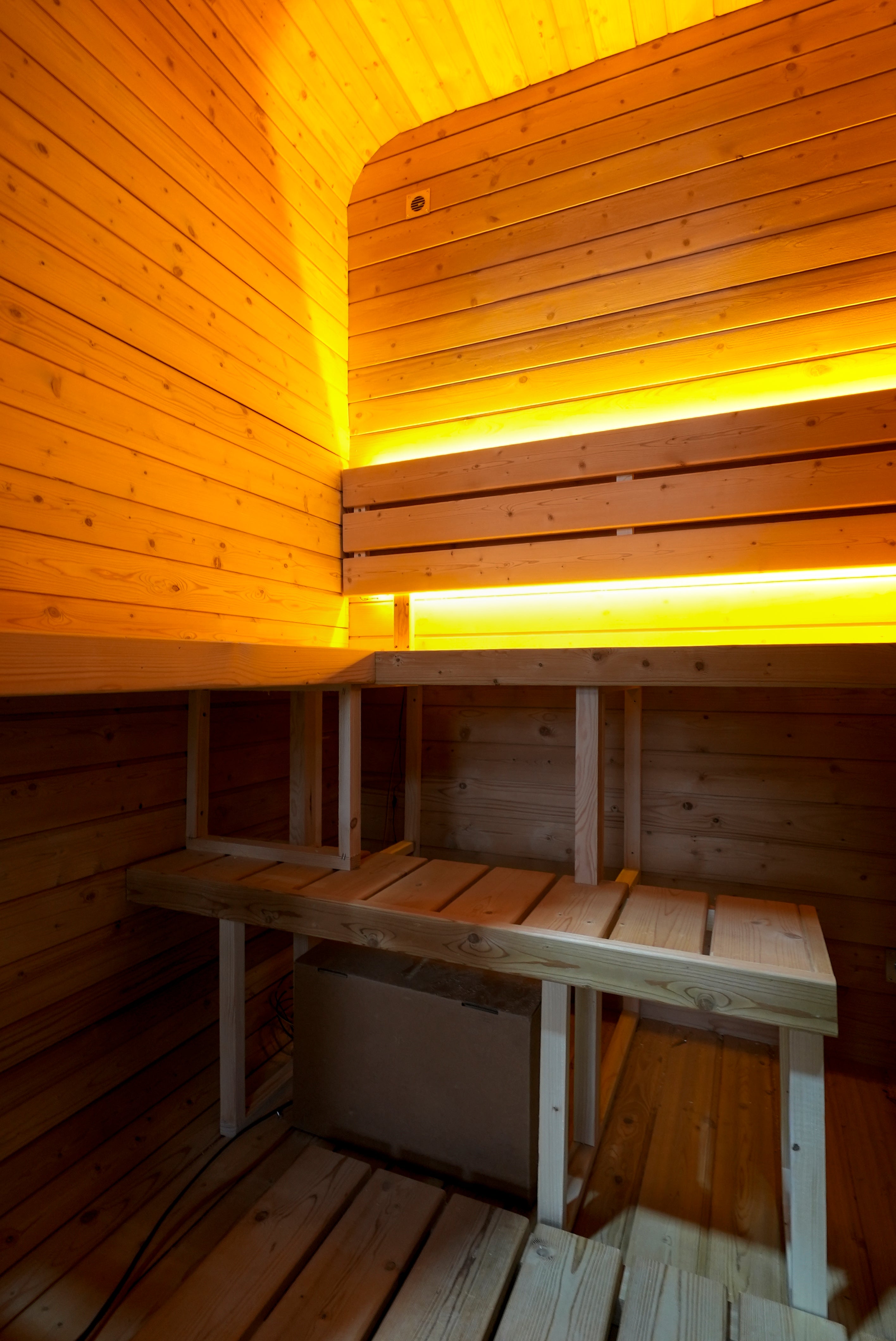 1-2 pp Outdoor Pod Sauna Natural